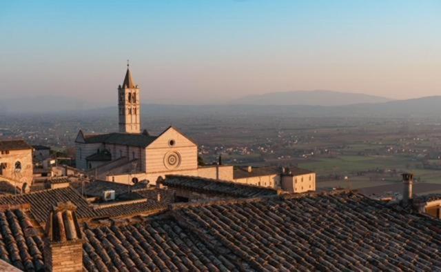 Bed and Breakfast Domus Fonte Dei Leoni Asís Exterior foto